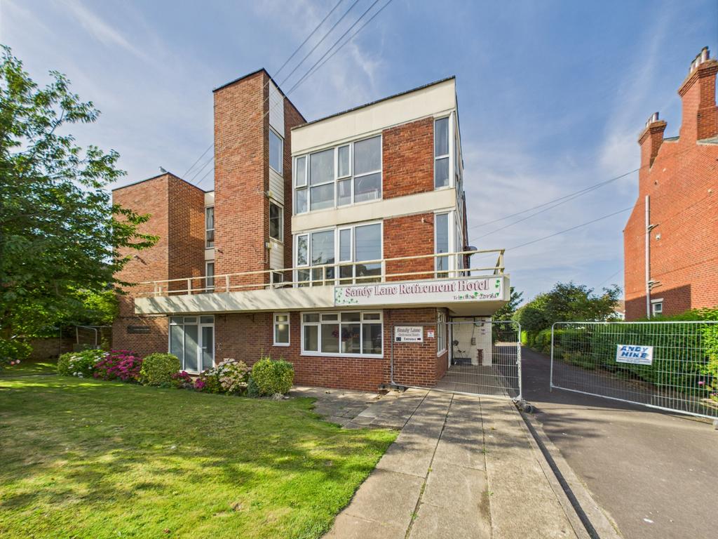 Substantial former care home with Sea Views for S