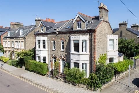 31 Lyndewode Road, Cambridge, CB1 2HN