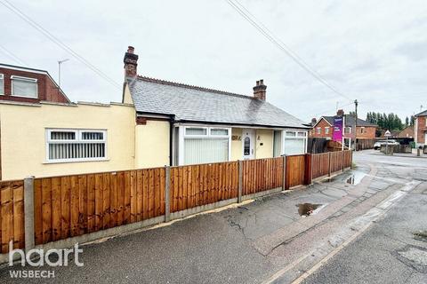 3 bedroom detached bungalow for sale, Kirkgate Street, Wisbech