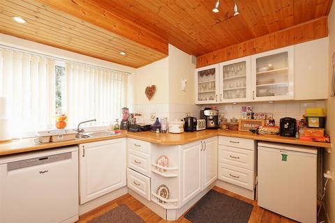 5 Long Lane, Barrow-in-furness, LA13 0PF