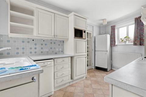 undefined, Queens Road, Worcestershire WR11