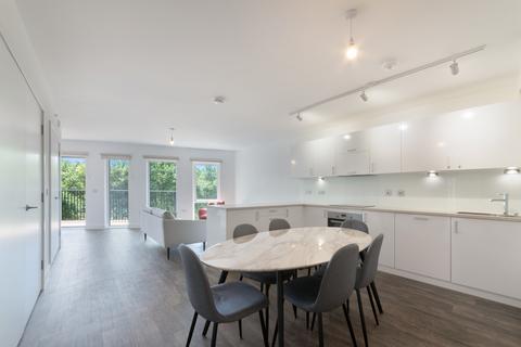 3 bedroom apartment to rent, Millet Place, Pontoon Dock London E16
