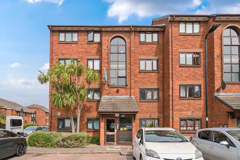 2 bedroom flat for sale, Cotton Avenue, Acton, London, W3