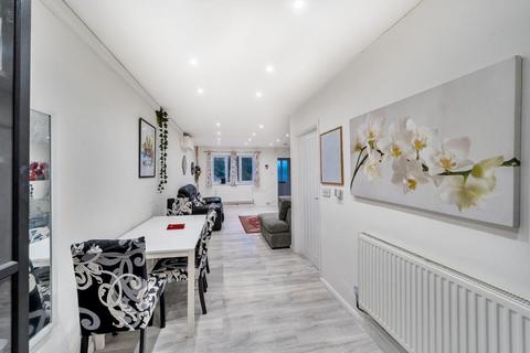 3 bedroom terraced house to rent, Hengrove Close,  Headington,  OX3