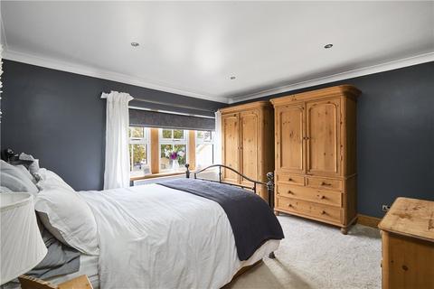 3 Heatherside, Baildon, Shipley, BD17 5LG