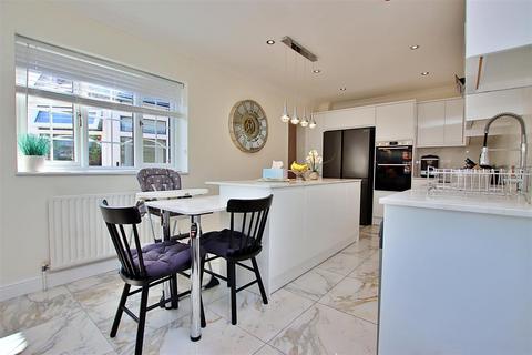 4 bedroom semi-detached house for sale, Theobald Street, Borehamwood