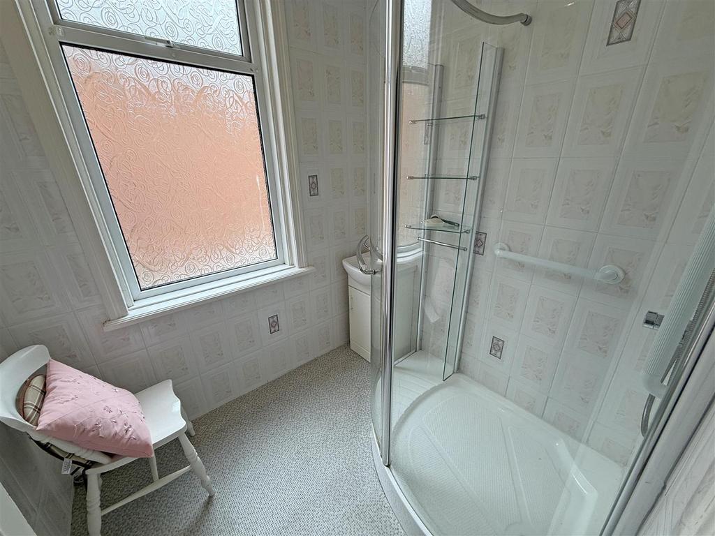 Shower.jpg