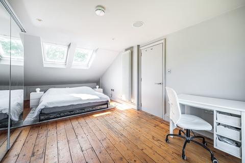 2 bedroom maisonette for sale, Balfour Road, Highbury, London