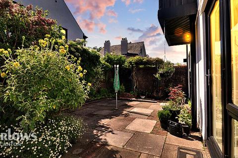 undefined, Mitre Court, Cardiff