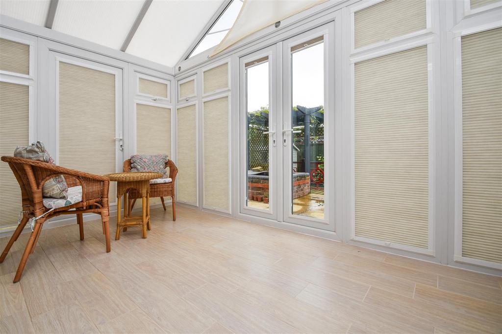 Eden House - Conservatory.jpg