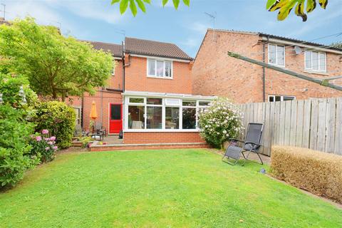 3 bedroom townhouse for sale - Old School Lane, Osbaldwick, York