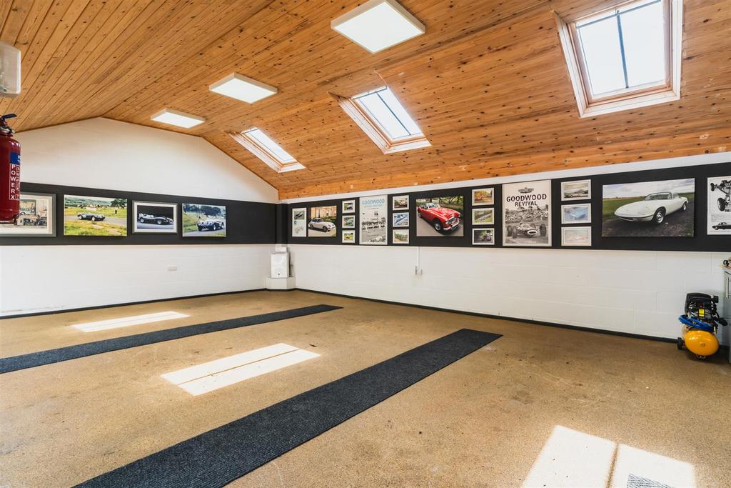 Triple Garage