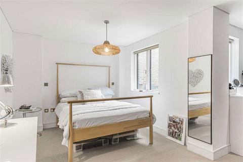 3, Times Court Retreat Road, Richmond, TW9 1AF
