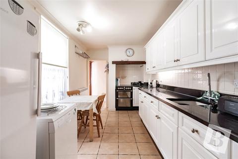 3 bedroom end of terrace house for sale, Whitehill Road, Gravesend, Kent, DA12