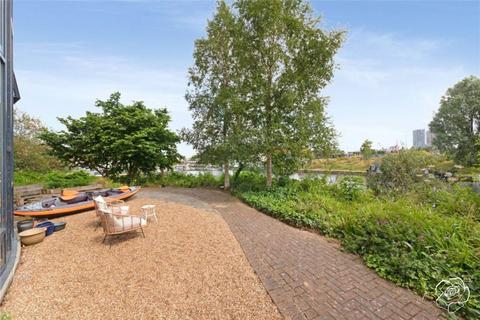 undefined, 4 Roach Road, London E3