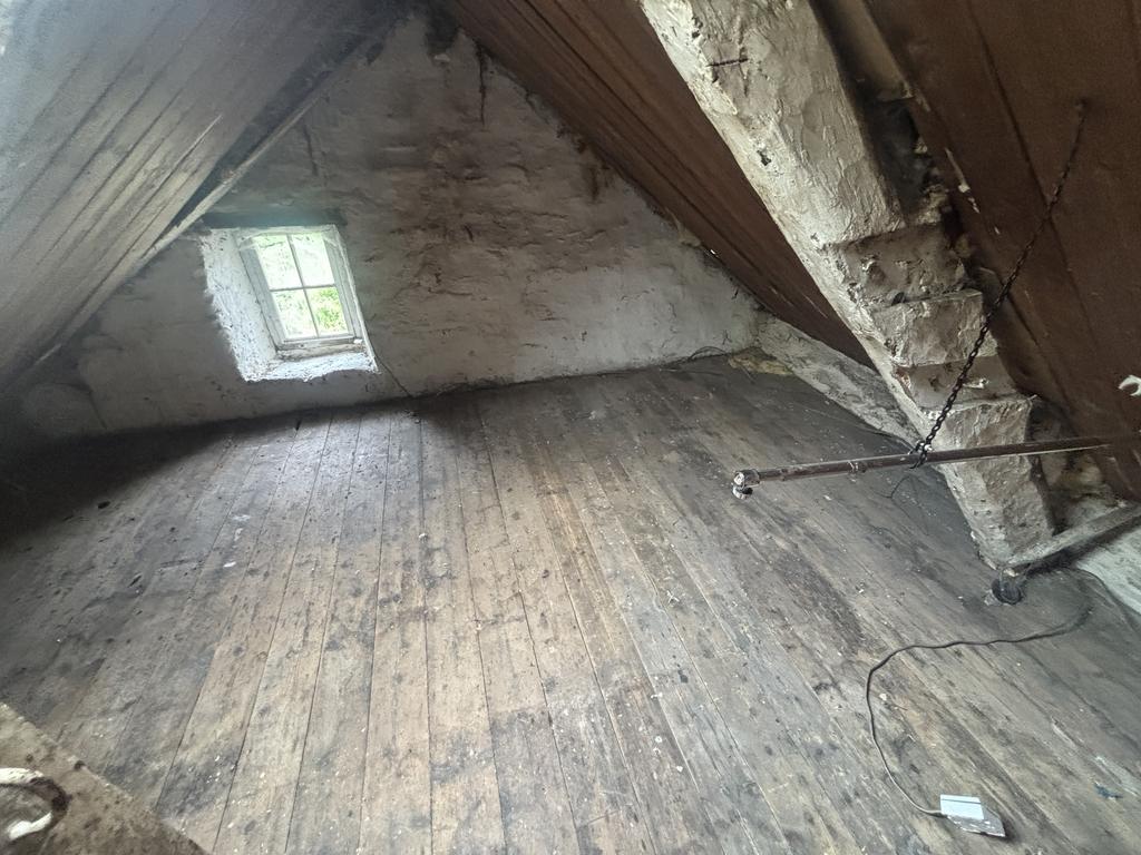 Loft room 1