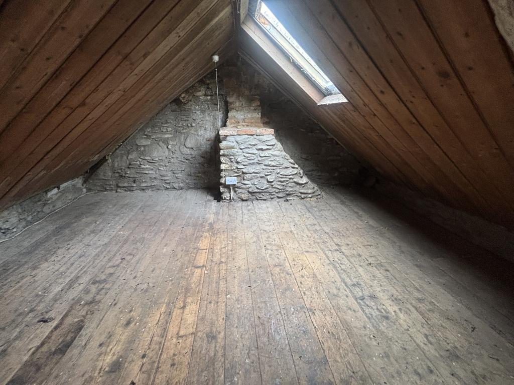 Loft room 2