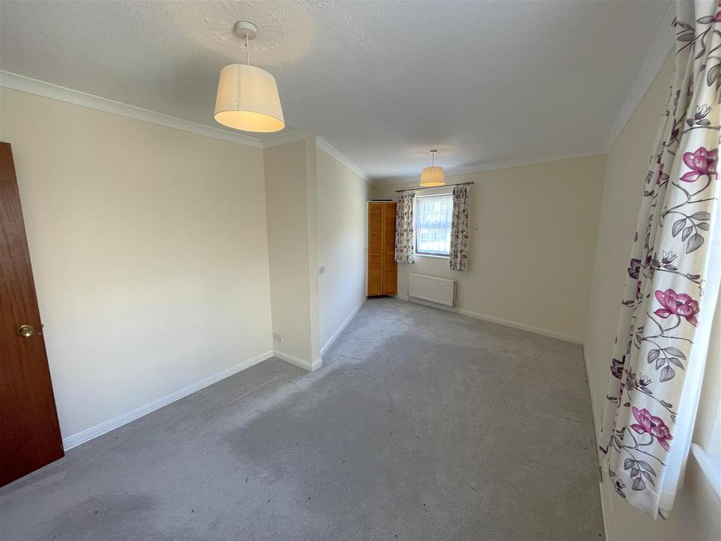 Bedroom 2.jpg