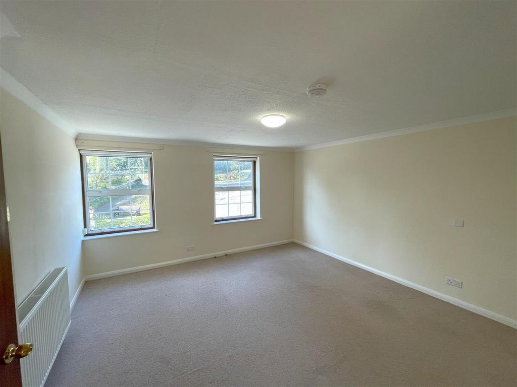 Sitting room 4.jpg