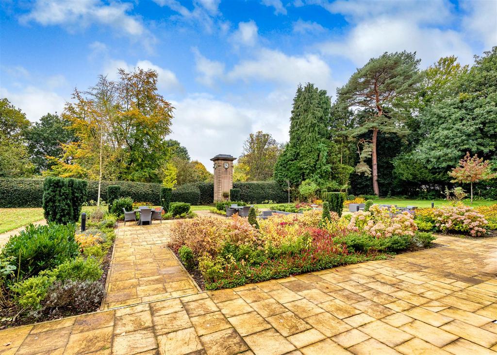 5 Clock Gardens-garden1.jpg