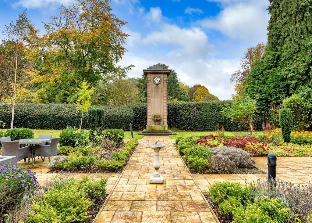 5 Clock Gardens-garden3.jpg