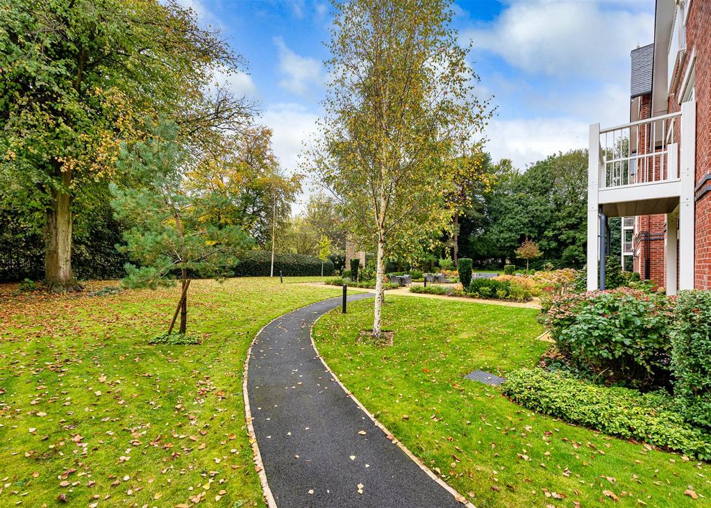 5 Clock Gardens-garden2.jpg