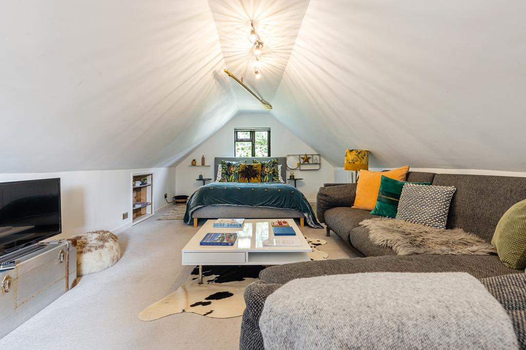 A19 - Cousens Farm, Dunstone - 250813