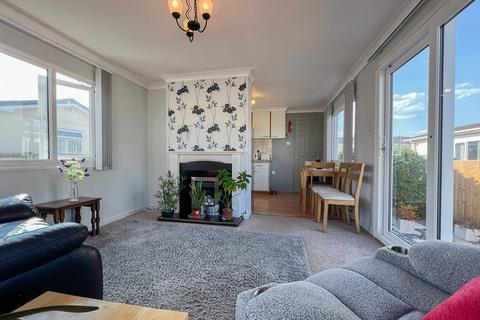 3 bedroom park home for sale, Fayre Oaks Home Park, Kings Acre, Hereford