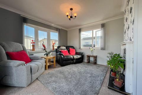 3 bedroom park home for sale, Fayre Oaks Home Park, Kings Acre, Hereford