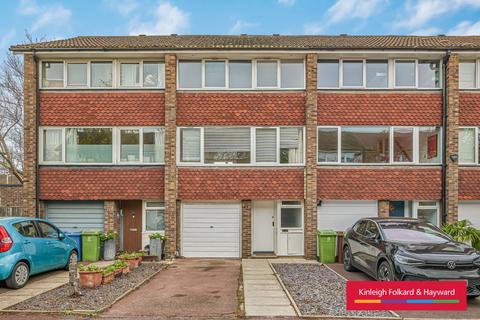 undefined, Alleyn Crescent, London, SE21