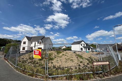 4 bedroom property with land for sale, At Bro Annedd, Pencader, SA39