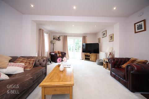 undefined, St. Marys Rise, Breachwood Green, Hitchin, Hertfordshire, SG4