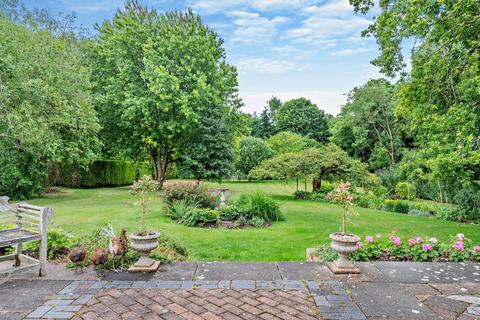 Blenheim Cottage Maidenhatch, Pangbourne, Reading, RG8 8HH