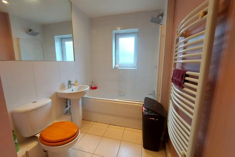 1 bedroom in a flat share to rent, Romford, Essex, RM1