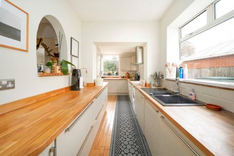 undefined, Canberra Road, Charlton, London, SE7