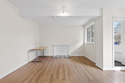 4 bedroom flat to rent, Grasmere, Osnaburgh Street, Regents Park, NW1