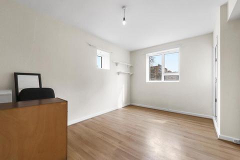 4 bedroom flat to rent, Grasmere, Osnaburgh Street, Regents Park, NW1