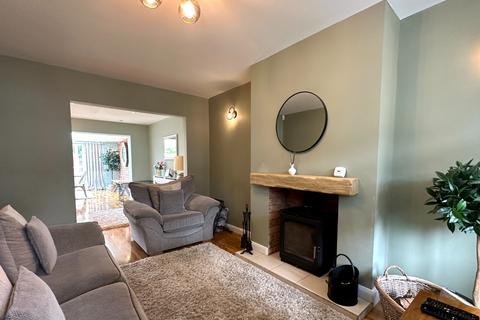 28 Rayford Drive, West Bromwich, B71 3QN