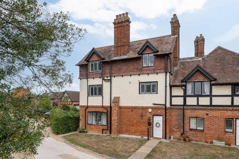 2 bedroom maisonette for sale - Leighton Road, Aylesbury HP22