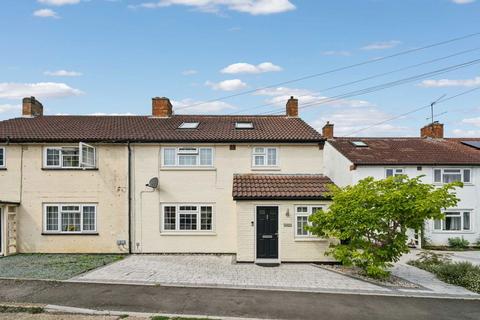 undefined, Priory Close, Sunbury-On-Thames TW16