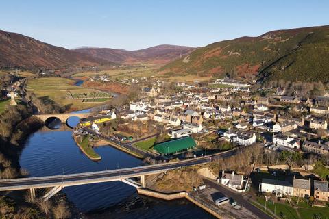 3 bedroom townhouse for sale, 8 Trentham Street, Helmsdale, Sutherland KW8 6JD