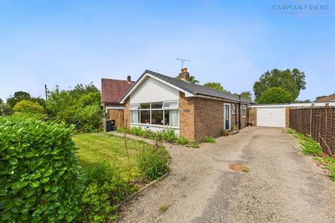 Upton Lane, Upton, CH2