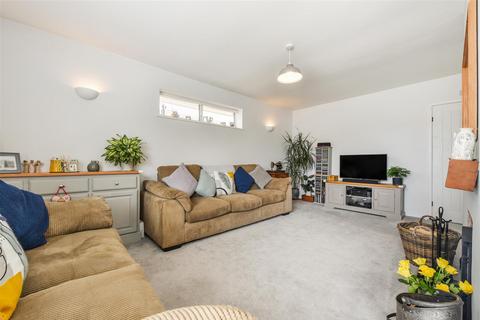 undefined, Longmead, Walberton