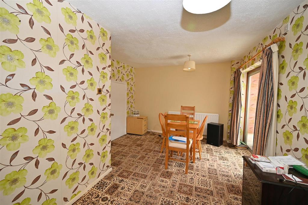 Dining Room 3.JPG