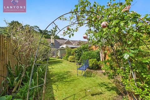 undefined, Sherwood Street, Llwynypia, Tonypandy, Rhondda Cynon Taff, CF40