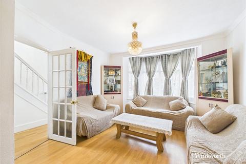 4 bedroom end of terrace house for sale, Clifton Road, Middlesex HA3
