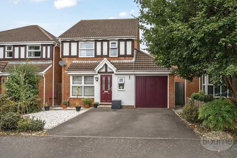 3 bedroom detached house for sale, Lancaster Close, Ash Vale GU12