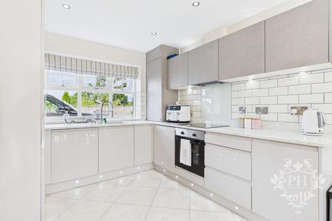 3 Lyndhurst Gardens, Ormesby, Middlesbrough, TS7 9BE