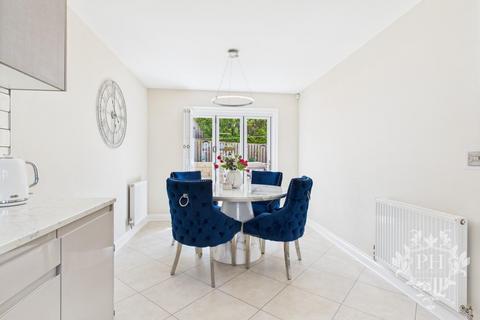 3 Lyndhurst Gardens, Ormesby, Middlesbrough, TS7 9BE