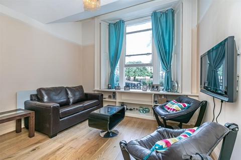 1 bedroom flat for sale, Talbot Square, London